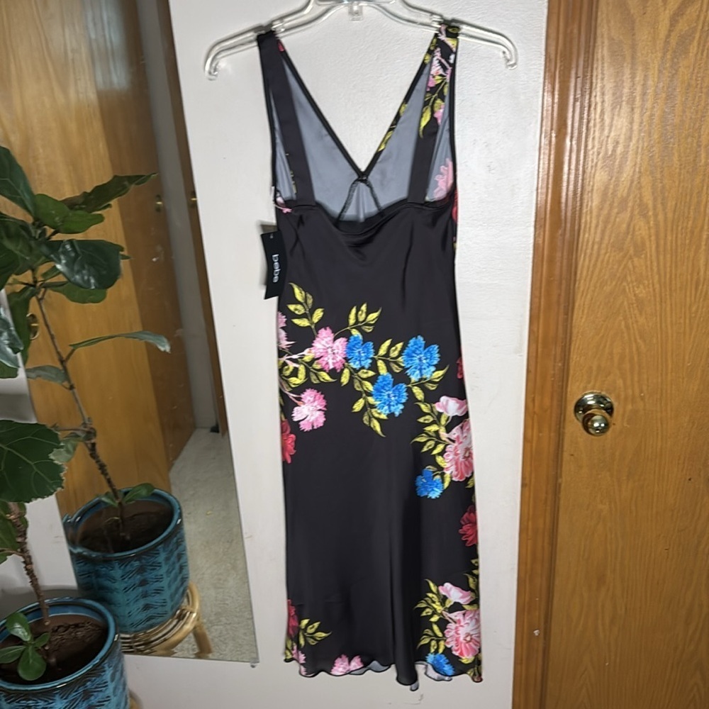 New Bene floral dress - Picture 5 of 9